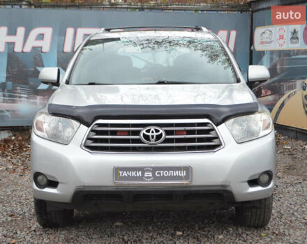 Серый Тойота Хайлендер, объемом двигателя 3.5 л и пробегом 221 тыс. км за 11500 $, фото 1 на Automoto.ua