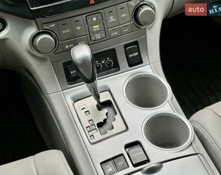 Сірий Тойота Хайлендер, об'ємом двигуна 3.5 л та пробігом 222 тис. км за 11890 $, фото 26 на Automoto.ua