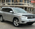 Сірий Тойота Хайлендер, об'ємом двигуна 3.5 л та пробігом 222 тис. км за 11890 $, фото 1 на Automoto.ua