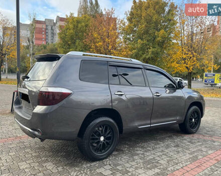 Тойота Хайлендер 2008 в Днепре (Днепропетровске) на Automoto.ua Серый Тойота Хайлендер, объемом двигателя 3.46 л и пробегом 192 тыс. км за 13500 $, фото 3 на Automoto.ua