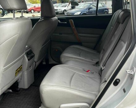 Тойота Хайлендер 2008 в Днепре (Днепропетровске) на Automoto.ua Серый Тойота Хайлендер, объемом двигателя 3.3 л и пробегом 217 тыс. км за 9800 $, фото 14 на Automoto.ua