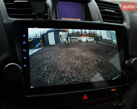 Серый Тойота Хайлендер, объемом двигателя 3.5 л и пробегом 221 тыс. км за 11500 $, фото 18 на Automoto.ua