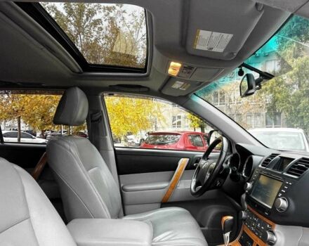 Тойота Хайлендер 2008 в Днепре (Днепропетровске) на Automoto.ua Серый Тойота Хайлендер, объемом двигателя 3.3 л и пробегом 217 тыс. км за 9800 $, фото 20 на Automoto.ua
