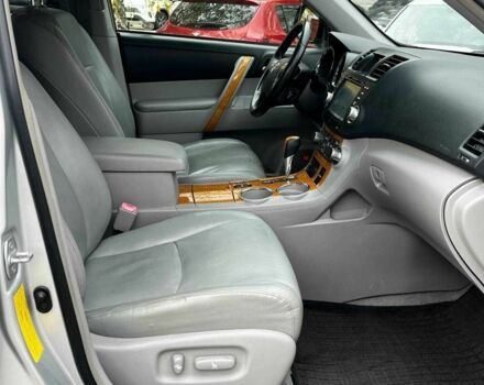 Тойота Хайлендер 2008 в Днепре (Днепропетровске) на Automoto.ua Серый Тойота Хайлендер, объемом двигателя 3.3 л и пробегом 217 тыс. км за 9800 $, фото 18 на Automoto.ua