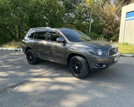 Тойота Хайлендер 2008 в Днепре (Днепропетровске) на Automoto.ua Серый Тойота Хайлендер, объемом двигателя 3.5 л и пробегом 195 тыс. км за 10300 $, фото 2 на Automoto.ua