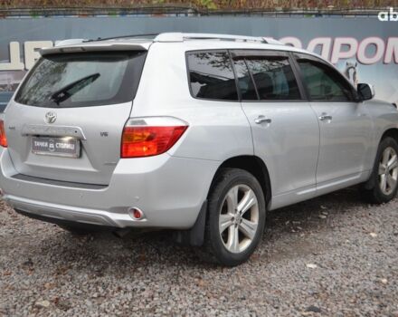 Серый Тойота Хайлендер, объемом двигателя 0 л и пробегом 221 тыс. км за 12000 $, фото 5 на Automoto.ua