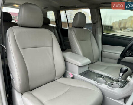 Сірий Тойота Хайлендер, об'ємом двигуна 3.5 л та пробігом 222 тис. км за 11890 $, фото 41 на Automoto.ua