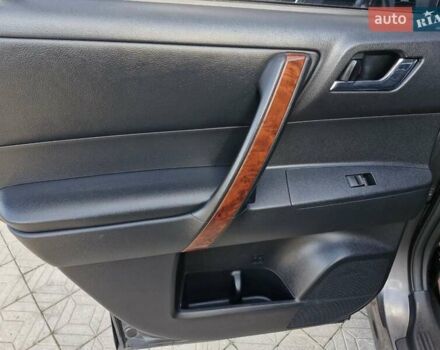 Серый Тойота Хайлендер, объемом двигателя 3.5 л и пробегом 272 тыс. км за 16999 $, фото 13 на Automoto.ua