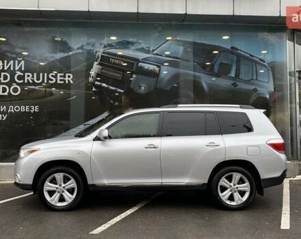Серый Тойота Хайлендер, объемом двигателя 3.46 л и пробегом 204 тыс. км за 16619 $, фото 2 на Automoto.ua