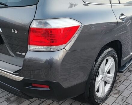 Сірий Тойота Хайлендер, об'ємом двигуна 2.2 л та пробігом 275 тис. км за 18300 $, фото 9 на Automoto.ua