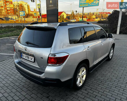 Серый Тойота Хайлендер, объемом двигателя 3.5 л и пробегом 244 тыс. км за 14000 $, фото 10 на Automoto.ua
