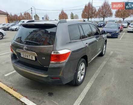 Сірий Тойота Хайлендер, об'ємом двигуна 3.46 л та пробігом 202 тис. км за 13000 $, фото 8 на Automoto.ua