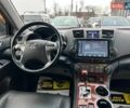 Сірий Тойота Хайлендер, об'ємом двигуна 3.46 л та пробігом 247 тис. км за 17900 $, фото 12 на Automoto.ua