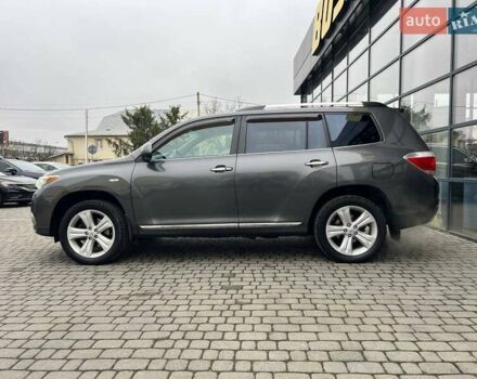 Сірий Тойота Хайлендер, об'ємом двигуна 3.46 л та пробігом 247 тис. км за 17900 $, фото 3 на Automoto.ua
