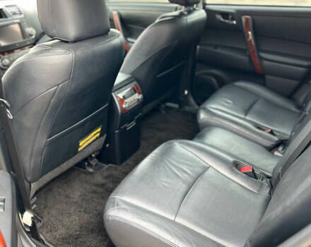 Серый Тойота Хайлендер, объемом двигателя 3.46 л и пробегом 146 тыс. км за 18500 $, фото 9 на Automoto.ua