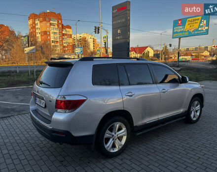 Серый Тойота Хайлендер, объемом двигателя 3.5 л и пробегом 244 тыс. км за 14000 $, фото 12 на Automoto.ua