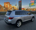 Серый Тойота Хайлендер, объемом двигателя 3.5 л и пробегом 244 тыс. км за 14000 $, фото 12 на Automoto.ua