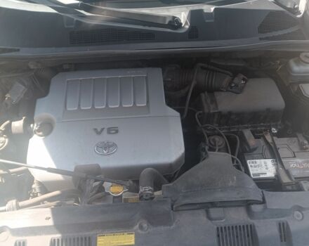 Сірий Тойота Хайлендер, об'ємом двигуна 3.5 л та пробігом 270 тис. км за 16500 $, фото 1 на Automoto.ua