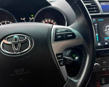 Сірий Тойота Хайлендер, об'ємом двигуна 3.5 л та пробігом 247 тис. км за 1790 $, фото 15 на Automoto.ua