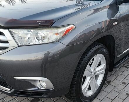 Сірий Тойота Хайлендер, об'ємом двигуна 2.2 л та пробігом 275 тис. км за 18300 $, фото 11 на Automoto.ua