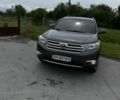 Серый Тойота Хайлендер, объемом двигателя 3.46 л и пробегом 230 тыс. км за 16300 $, фото 1 на Automoto.ua