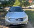 Сірий Тойота Хайлендер, об'ємом двигуна 3.46 л та пробігом 250 тис. км за 15500 $, фото 1 на Automoto.ua