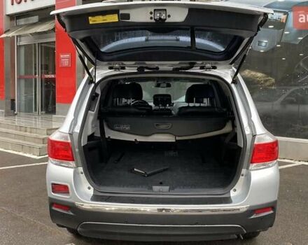 Серый Тойота Хайлендер, объемом двигателя 3.46 л и пробегом 204 тыс. км за 16619 $, фото 9 на Automoto.ua