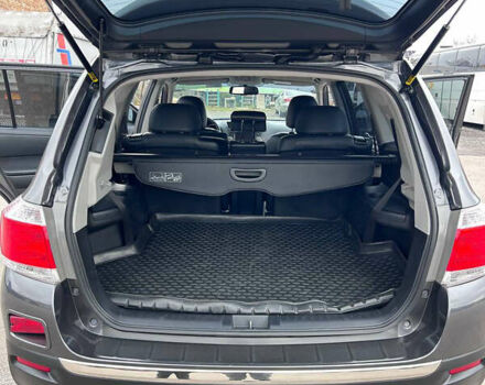 Серый Тойота Хайлендер, объемом двигателя 3.46 л и пробегом 146 тыс. км за 18500 $, фото 14 на Automoto.ua