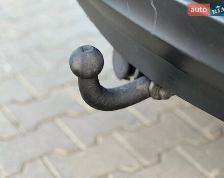 Серый Тойота Хайлендер, объемом двигателя 3.46 л и пробегом 206 тыс. км за 13800 $, фото 18 на Automoto.ua