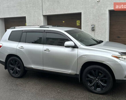 Серый Тойота Хайлендер, объемом двигателя 3.46 л и пробегом 290 тыс. км за 14999 $, фото 19 на Automoto.ua