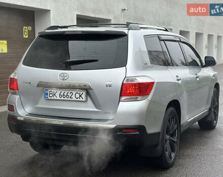 Серый Тойота Хайлендер, объемом двигателя 3.46 л и пробегом 290 тыс. км за 14999 $, фото 6 на Automoto.ua