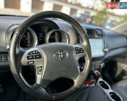 Сірий Тойота Хайлендер, об'ємом двигуна 3.46 л та пробігом 289 тис. км за 15499 $, фото 44 на Automoto.ua