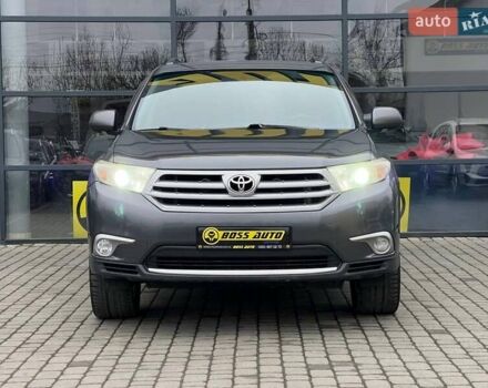 Сірий Тойота Хайлендер, об'ємом двигуна 3.46 л та пробігом 247 тис. км за 17900 $, фото 1 на Automoto.ua