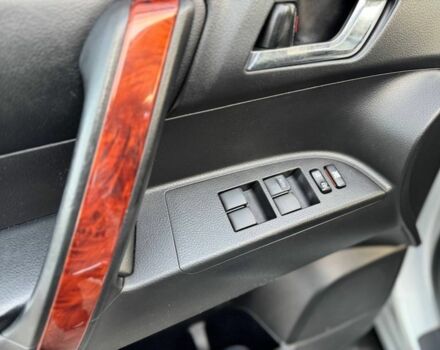 Серый Тойота Хайлендер, объемом двигателя 3.5 л и пробегом 206 тыс. км за 13800 $, фото 14 на Automoto.ua