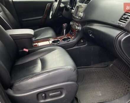 Серый Тойота Хайлендер, объемом двигателя 3.46 л и пробегом 204 тыс. км за 16619 $, фото 5 на Automoto.ua
