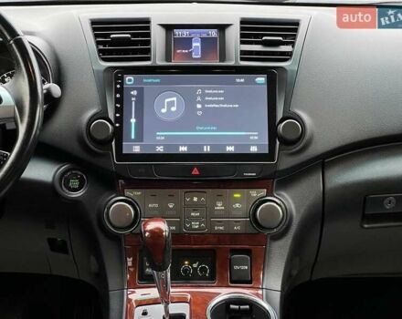 Сірий Тойота Хайлендер, об'ємом двигуна 3.46 л та пробігом 247 тис. км за 17900 $, фото 20 на Automoto.ua