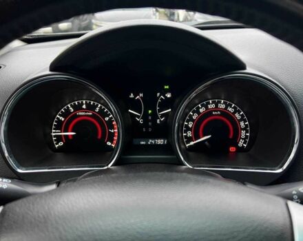 Сірий Тойота Хайлендер, об'ємом двигуна 3.5 л та пробігом 247 тис. км за 1790 $, фото 17 на Automoto.ua