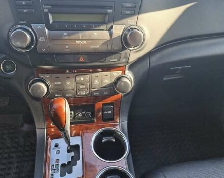 Серый Тойота Хайлендер, объемом двигателя 3.46 л и пробегом 164 тыс. км за 21000 $, фото 6 на Automoto.ua