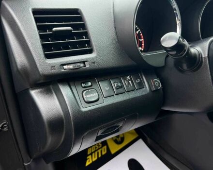 Сірий Тойота Хайлендер, об'ємом двигуна 3.5 л та пробігом 247 тис. км за 1790 $, фото 18 на Automoto.ua