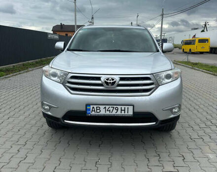 Сірий Тойота Хайлендер, об'ємом двигуна 3.46 л та пробігом 171 тис. км за 15300 $, фото 1 на Automoto.ua