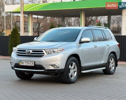 Серый Тойота Хайлендер, объемом двигателя 3.46 л и пробегом 206 тыс. км за 13800 $, фото 6 на Automoto.ua