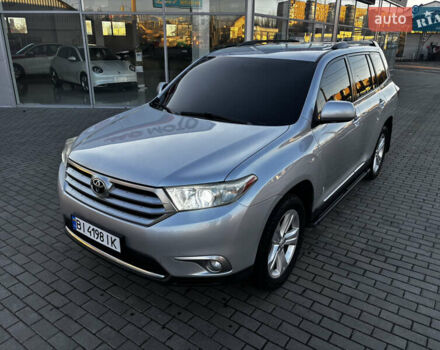Серый Тойота Хайлендер, объемом двигателя 3.5 л и пробегом 244 тыс. км за 14000 $, фото 1 на Automoto.ua