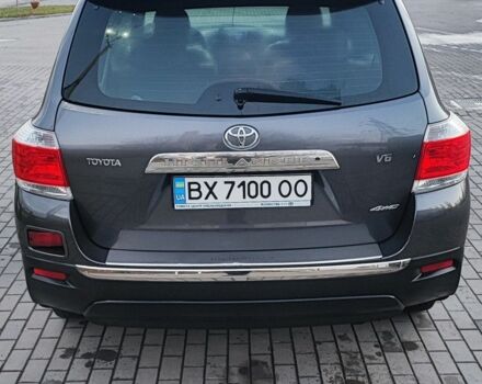 Сірий Тойота Хайлендер, об'ємом двигуна 2.2 л та пробігом 275 тис. км за 18300 $, фото 6 на Automoto.ua