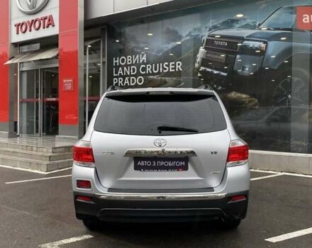 Серый Тойота Хайлендер, объемом двигателя 3.46 л и пробегом 204 тыс. км за 16619 $, фото 3 на Automoto.ua