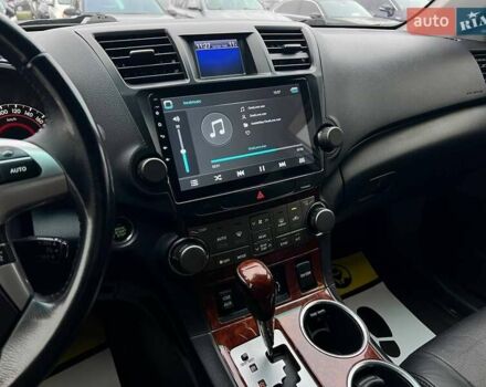 Сірий Тойота Хайлендер, об'ємом двигуна 3.46 л та пробігом 247 тис. км за 17900 $, фото 16 на Automoto.ua