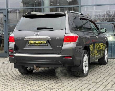 Сірий Тойота Хайлендер, об'ємом двигуна 3.5 л та пробігом 247 тис. км за 1790 $, фото 6 на Automoto.ua