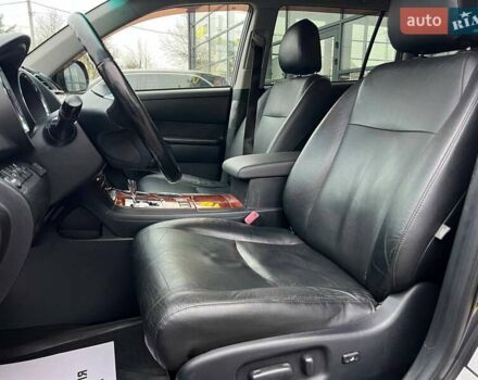 Сірий Тойота Хайлендер, об'ємом двигуна 3.46 л та пробігом 247 тис. км за 17900 $, фото 9 на Automoto.ua