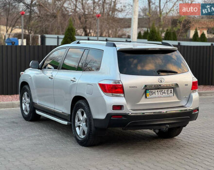 Серый Тойота Хайлендер, объемом двигателя 3.46 л и пробегом 206 тыс. км за 13800 $, фото 10 на Automoto.ua