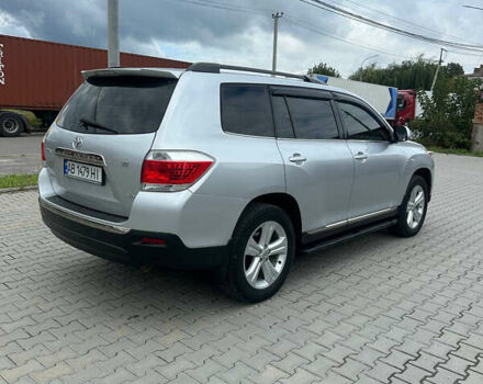 Сірий Тойота Хайлендер, об'ємом двигуна 3.46 л та пробігом 170 тис. км за 14800 $, фото 2 на Automoto.ua
