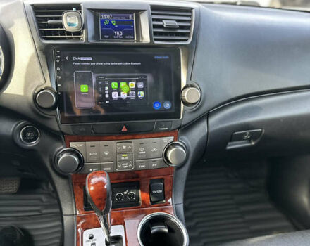 Серый Тойота Хайлендер, объемом двигателя 3.46 л и пробегом 290 тыс. км за 14999 $, фото 42 на Automoto.ua